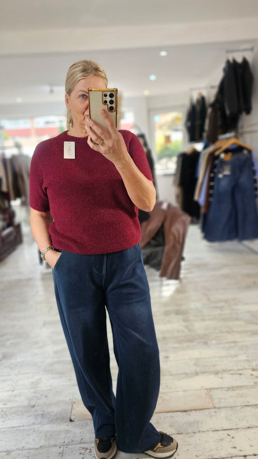 Betsy crew neck half sleeve soft knit jumper in Wine