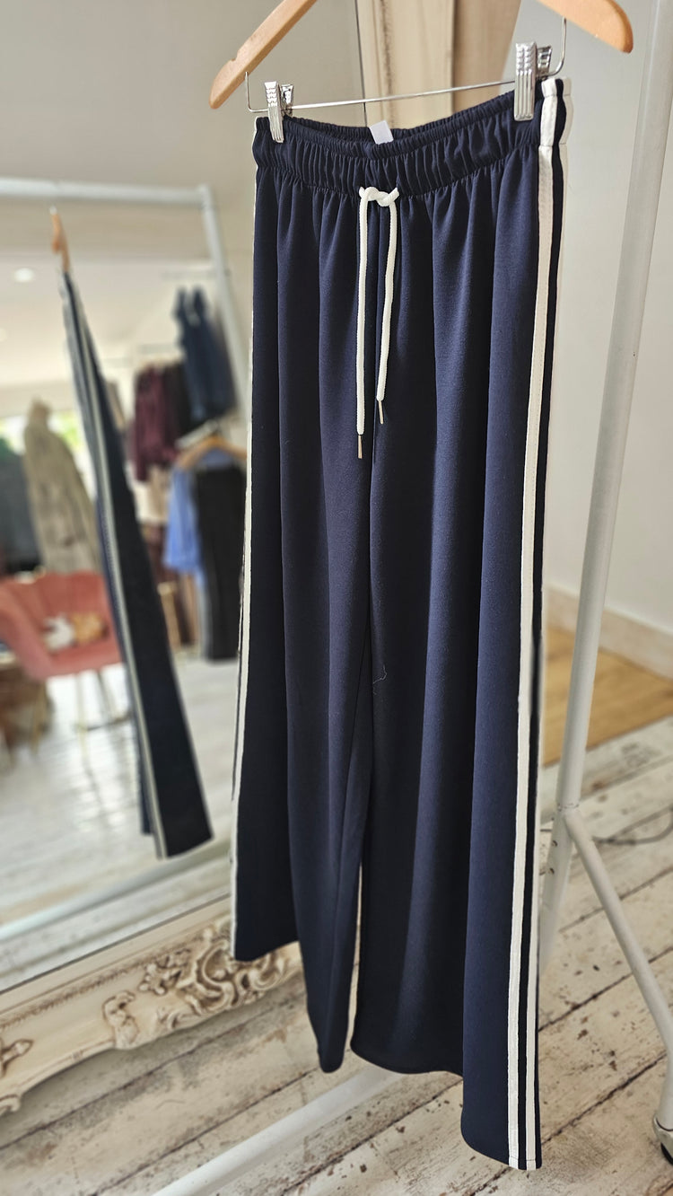 STELLA SIDE STRIPE WIDE LEG TROUSERS IN NAVY