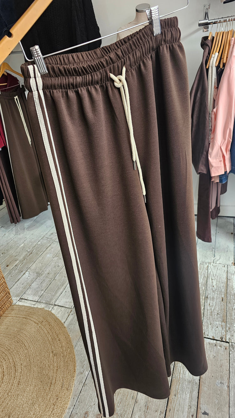 STELLA SIDE STRIPE WIDE LEG TROUSERS IN CHOCOLATE
