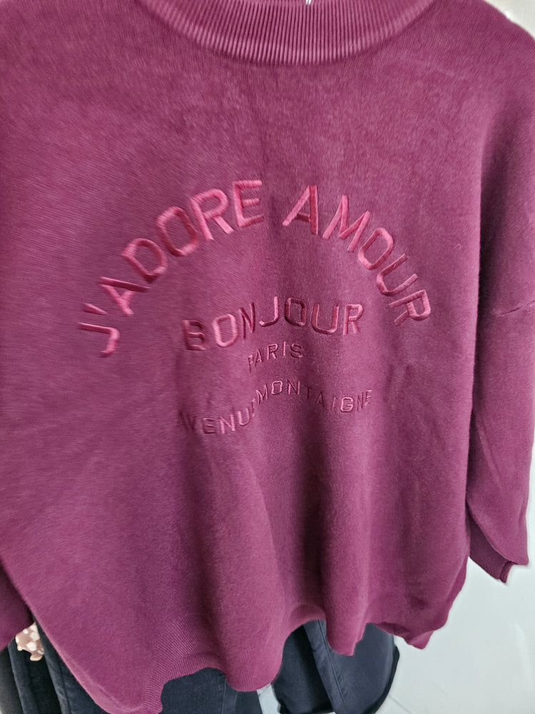 Bonjour Slogan Sweatshirt in merlot