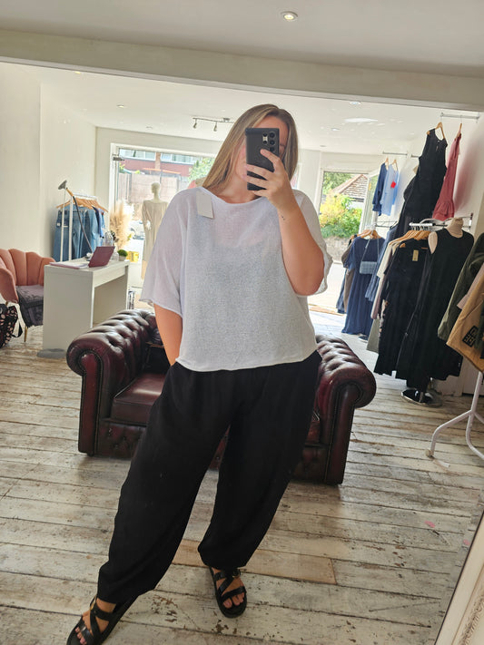 Bonnie lightweight layering knit in white
