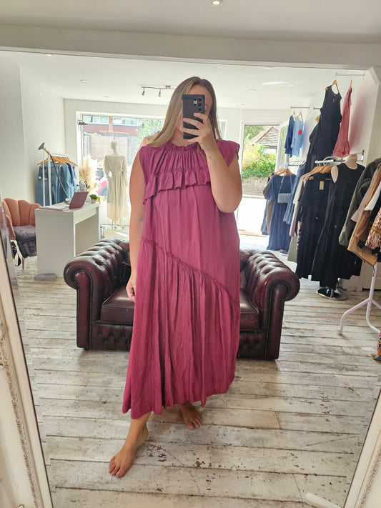 Savannah frill detail midi dress in Raspberry