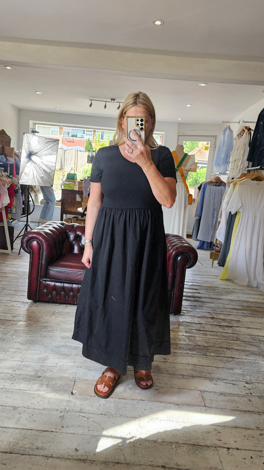 Faye Cotton midi dress in Black