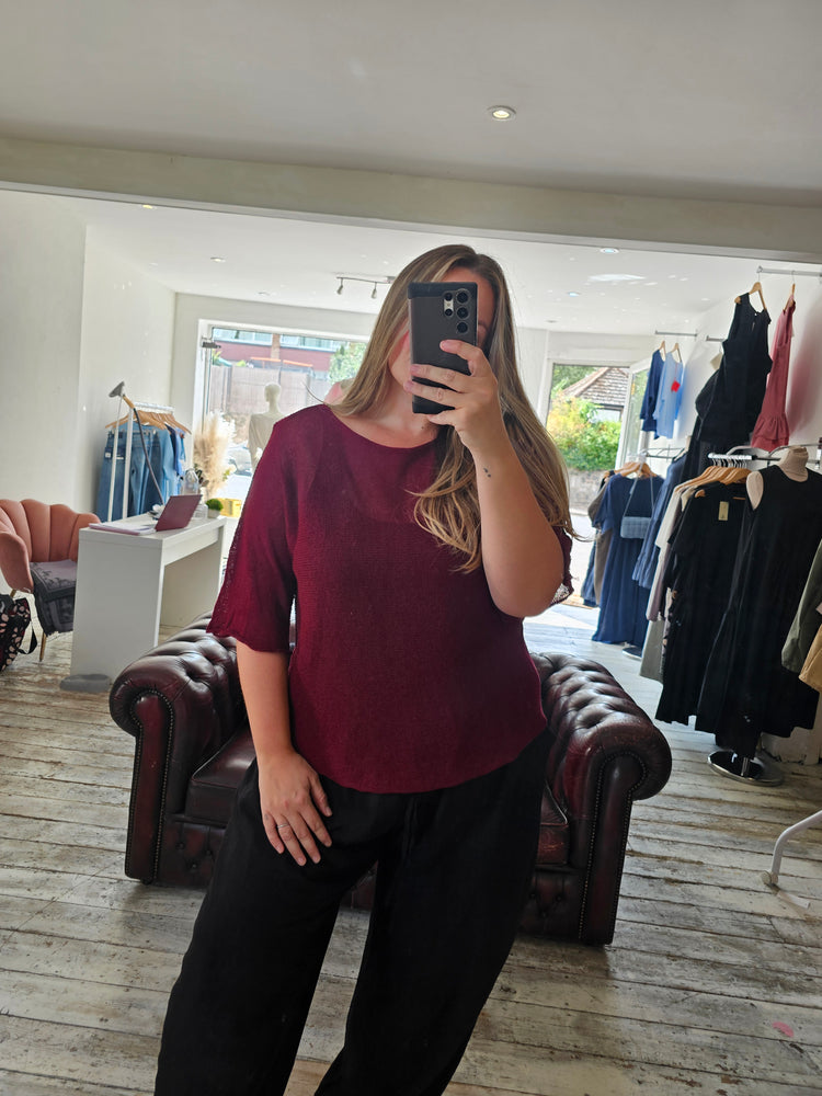 Bonnie lightweight layering knit in  merlot