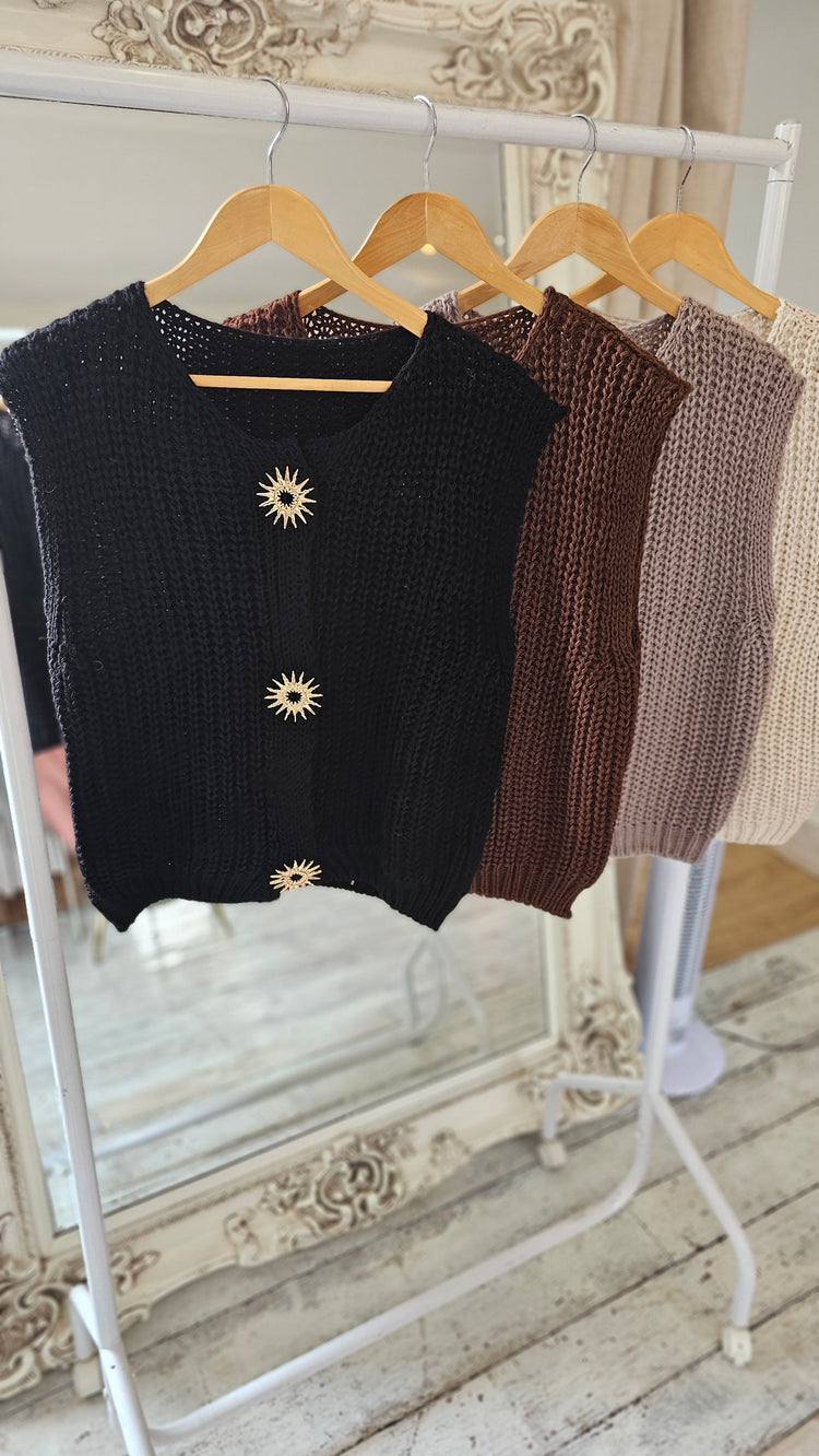 Sofia Brooch detailed knitted waistcoat in black