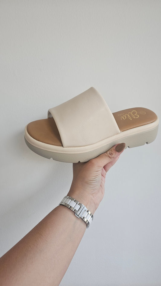 MAYA WEDGE MULE SANDALS IN NUDE