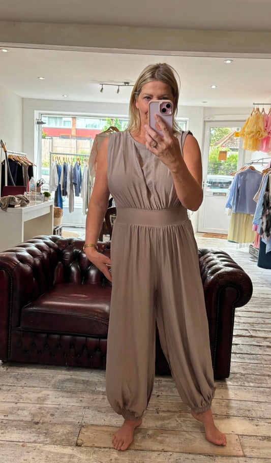 HOLLIE ELASTICATED SLEEVELESS HAREM JUMPSUIT IN TAUPE