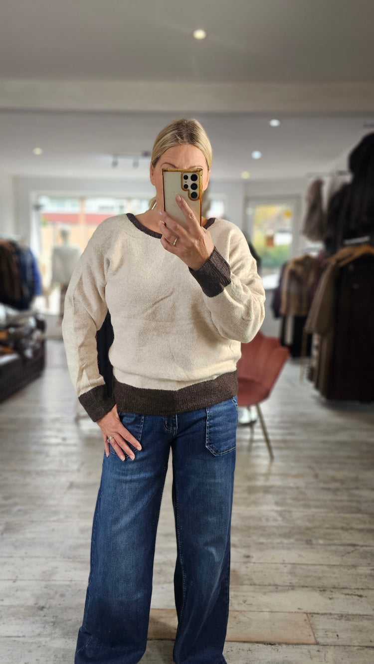 Maddie contrast trim bow back jumper in cream