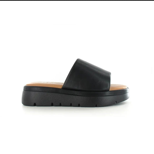 MAYA WEDGE MULE SANDALS IN black