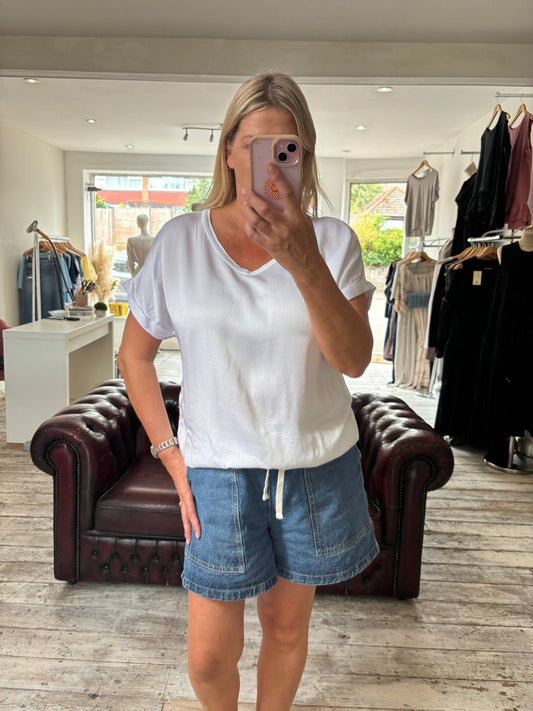 Sadie Satin Style V Neck Top in white