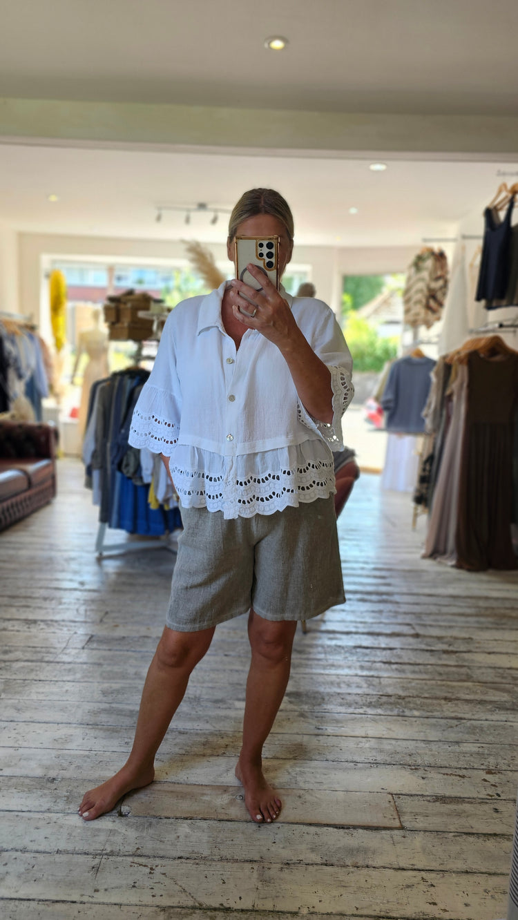 IVY ELASTICATED WAIST LINEN BLEND SHORTS IN MOCHA