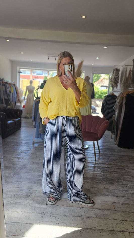 GRACE V NECK LINEN BLEND TOP IN LEMON