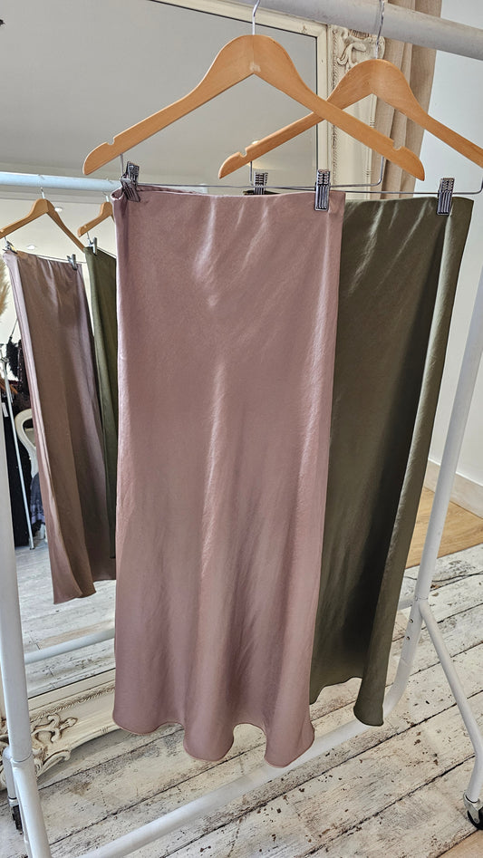 Eden Bias Cut Satin Midi Skirt in champagne