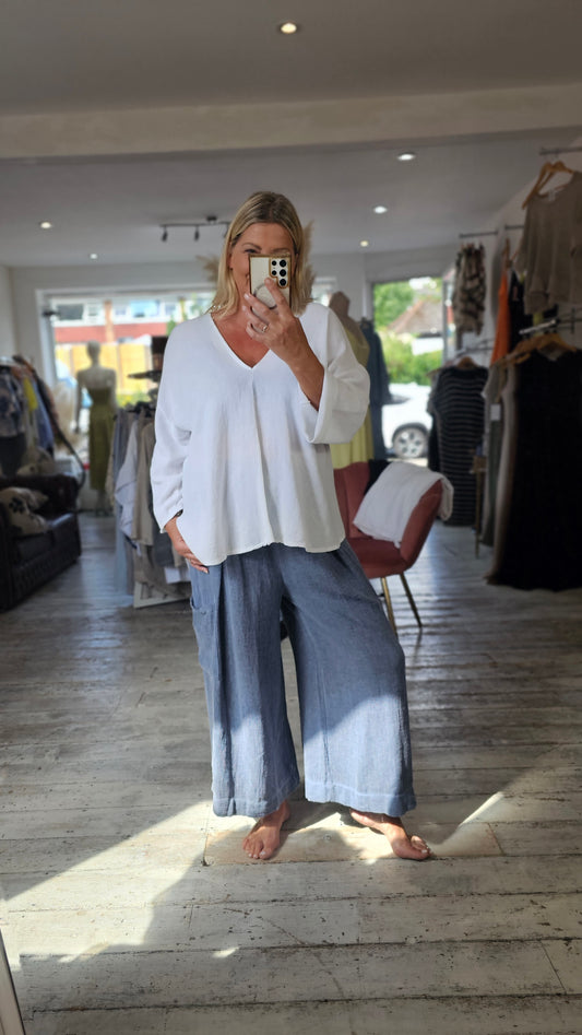 GRACE V NECK LINEN BLEND TOP IN WHITE