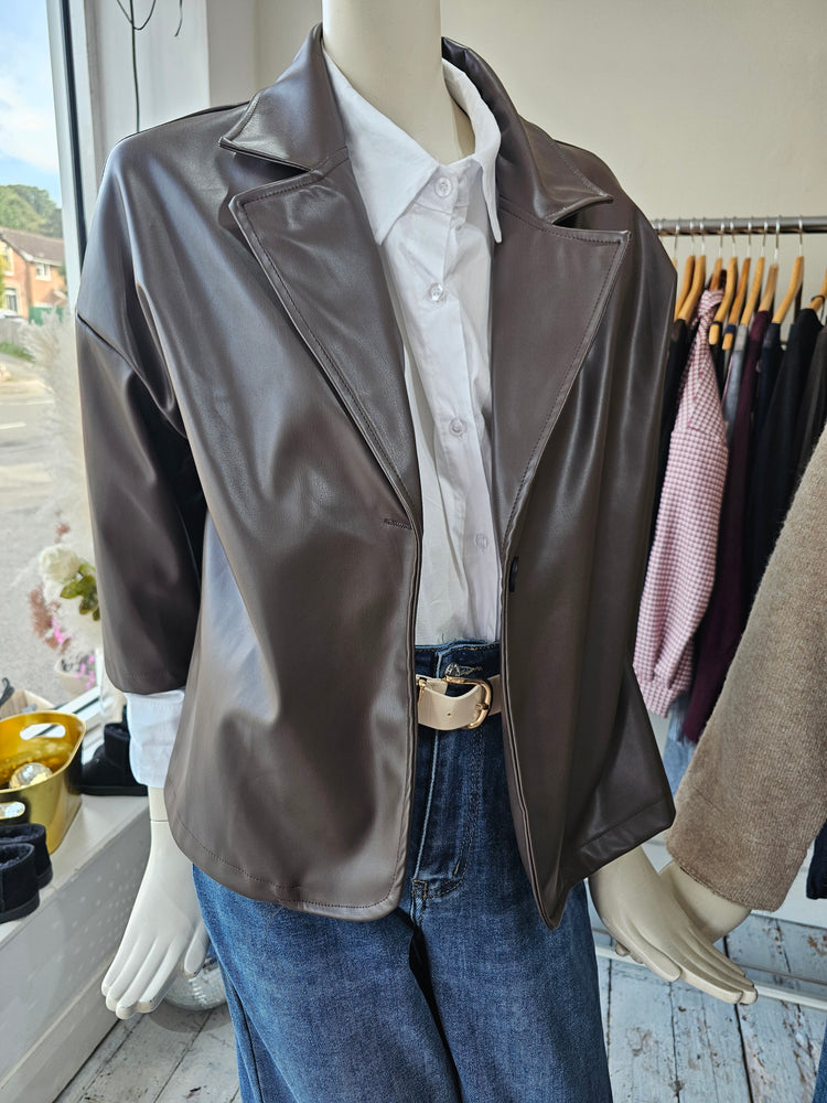 PIPER FAUX-LEATHER THREE-QUARTER SLEEVE JACKET IN CHOCOLATE