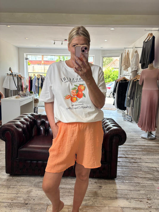 Daisy cheesecloth shorts in coral